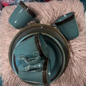 Bombay Blue Dinnerware Set with Beaded Rim